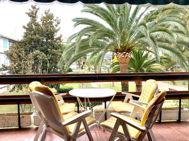 Book Ibiza Salou Lägenhet Exteriör bild